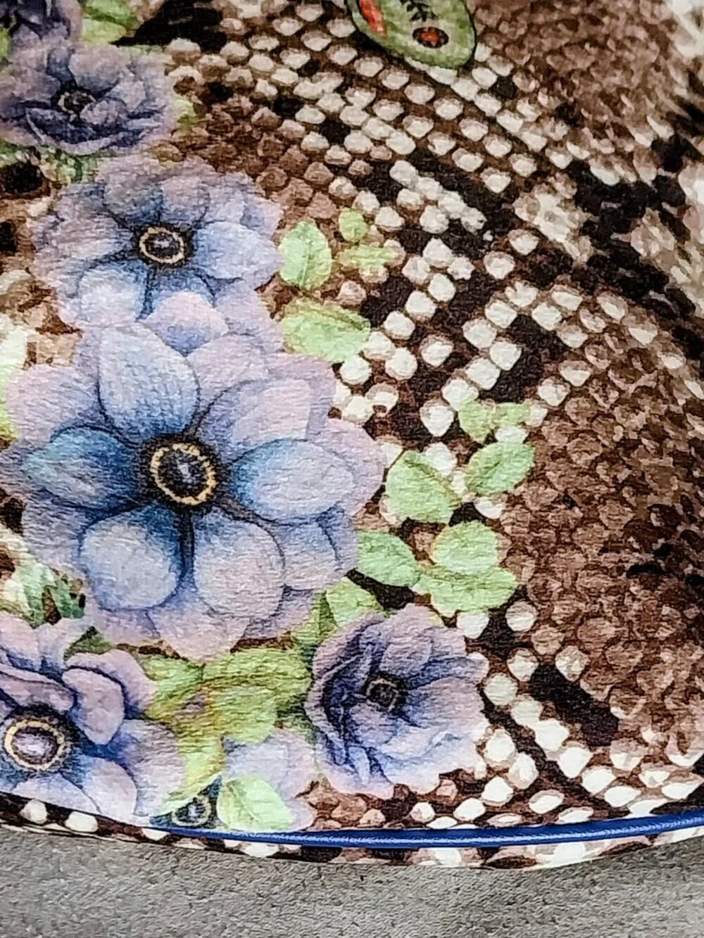 NWOT Estee Lauder Moth On Reptile Pattern Beautiful Cosmetic Bag